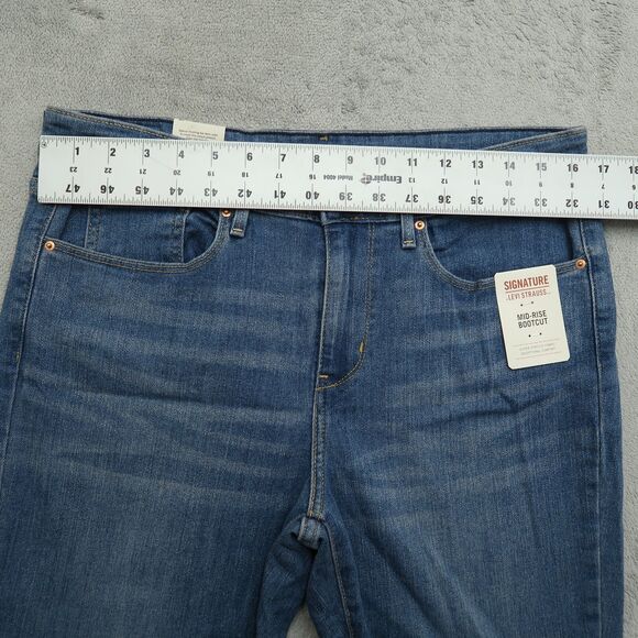 Levi's Signature Jeans Women's 10 Blue Mid-Rise Bootcut Denim 31" Inseam NWT - Picture 16 of 16